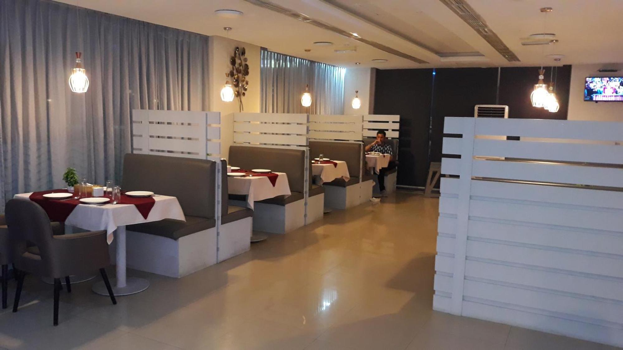 Savoy Grand Hotel Apartments Маскат Экстерьер фото
