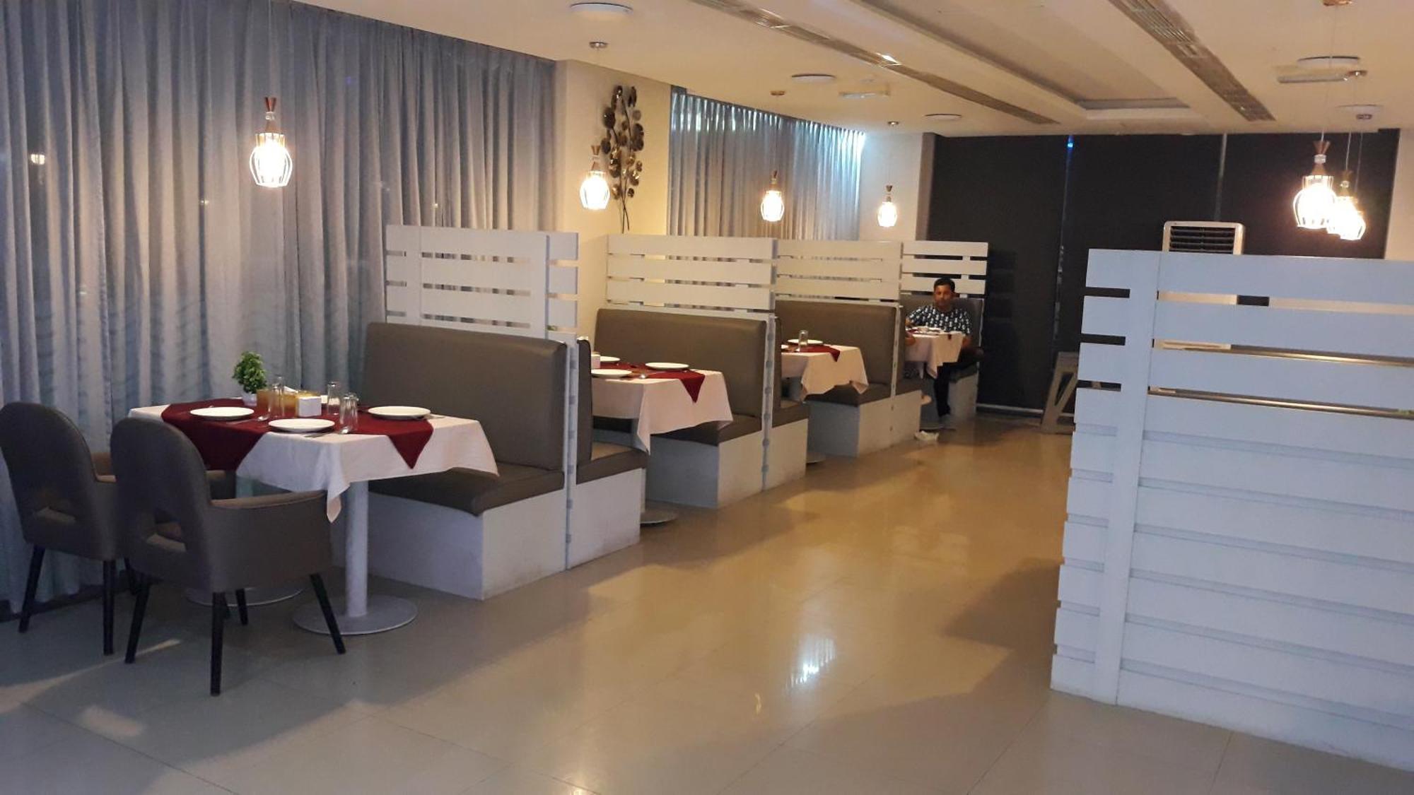 Savoy Grand Hotel Apartments Маскат Экстерьер фото